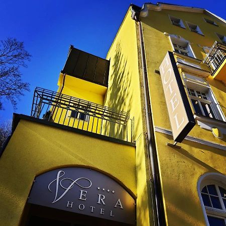 Hotel Vera 亚希莫夫 外观 照片
